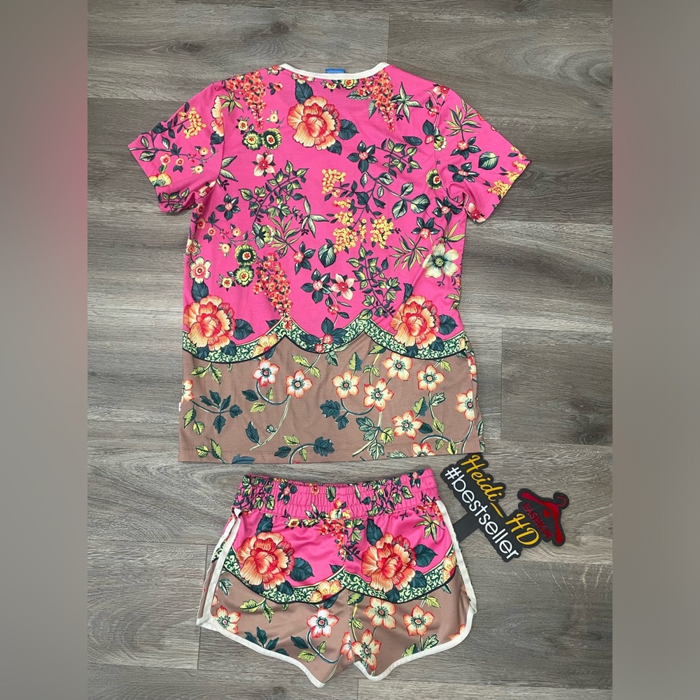 Adidas Floral Short Set - Picture 5 of 5